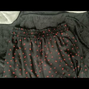 Cute black skirt with red hearts on them (short)
